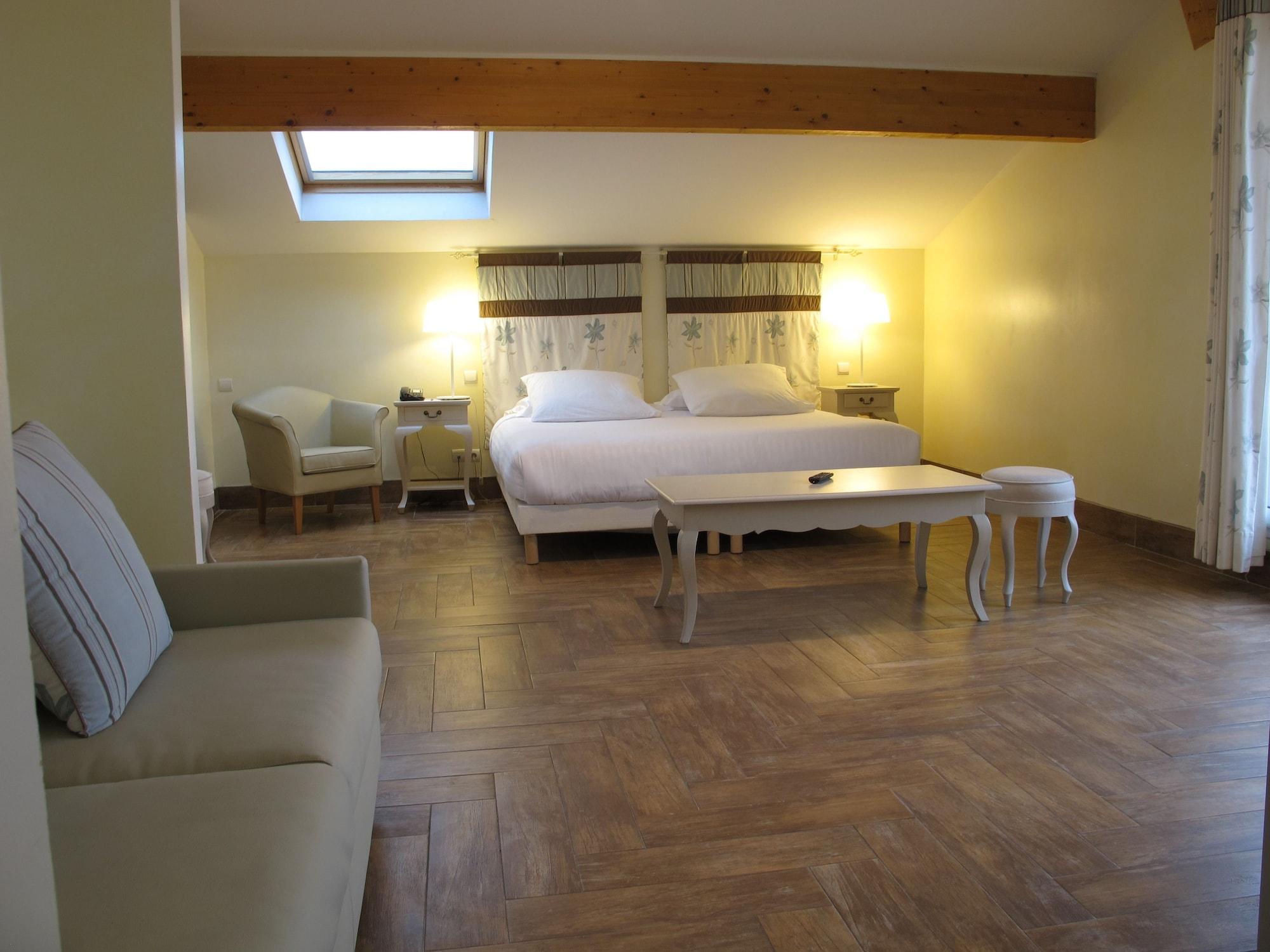 Hotel Sanary, Soleil Et Jardin - Renovation Hiver 2024-25 Buitenkant foto