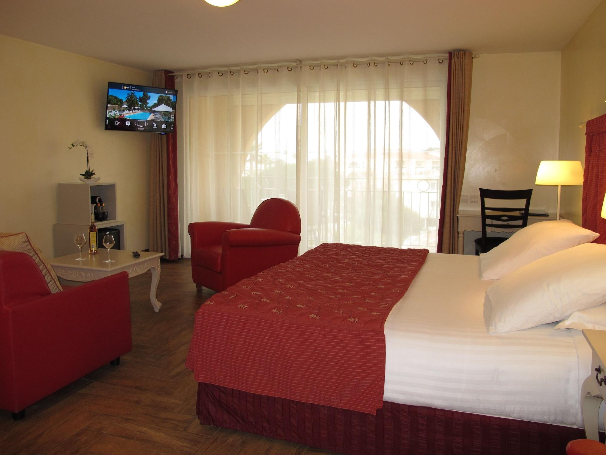 Hotel Sanary, Soleil Et Jardin - Renovation Hiver 2024-25 Buitenkant foto