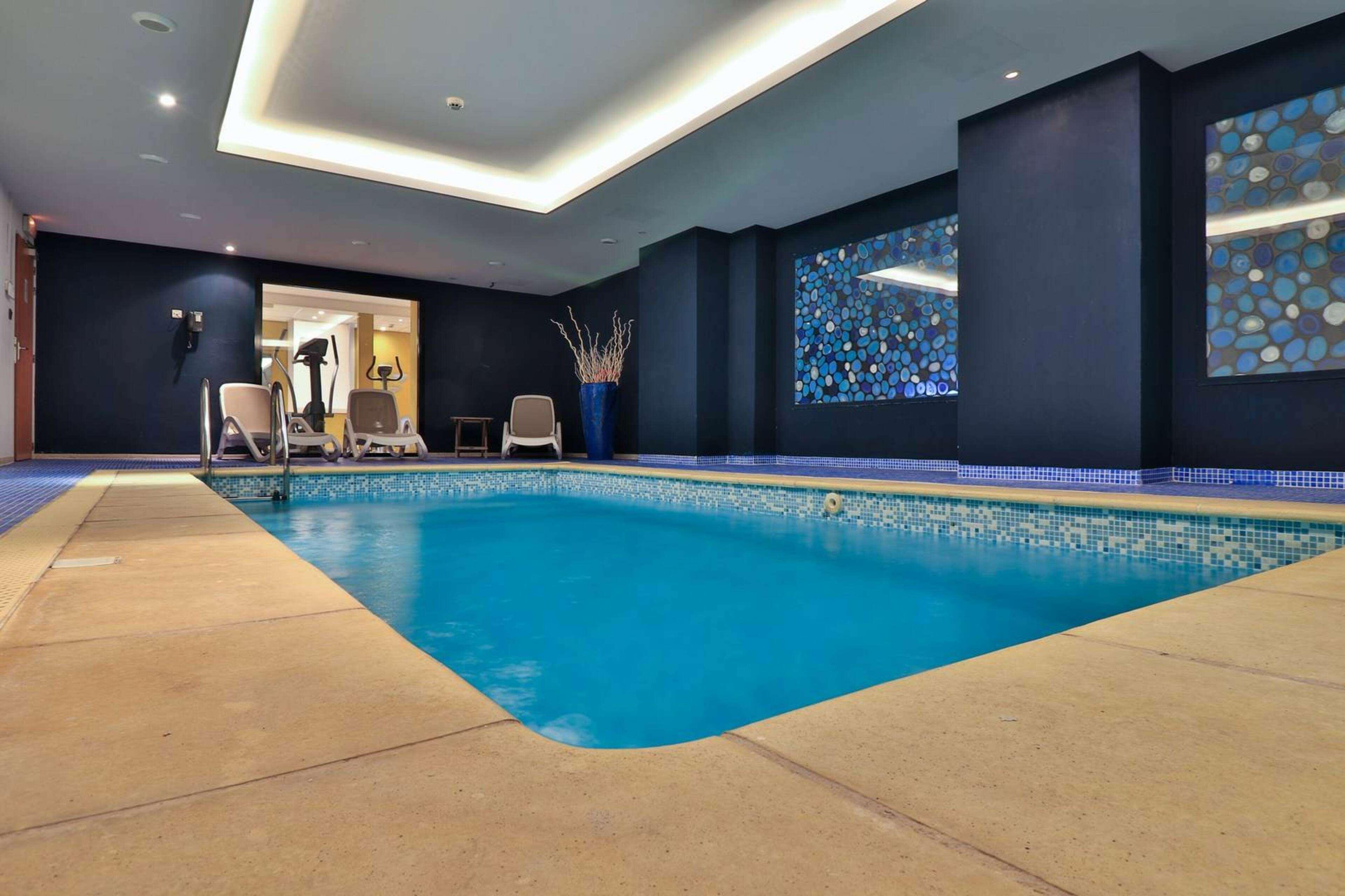 Hotel Sanary, Soleil Et Jardin - Renovation Hiver 2024-25 Buitenkant foto