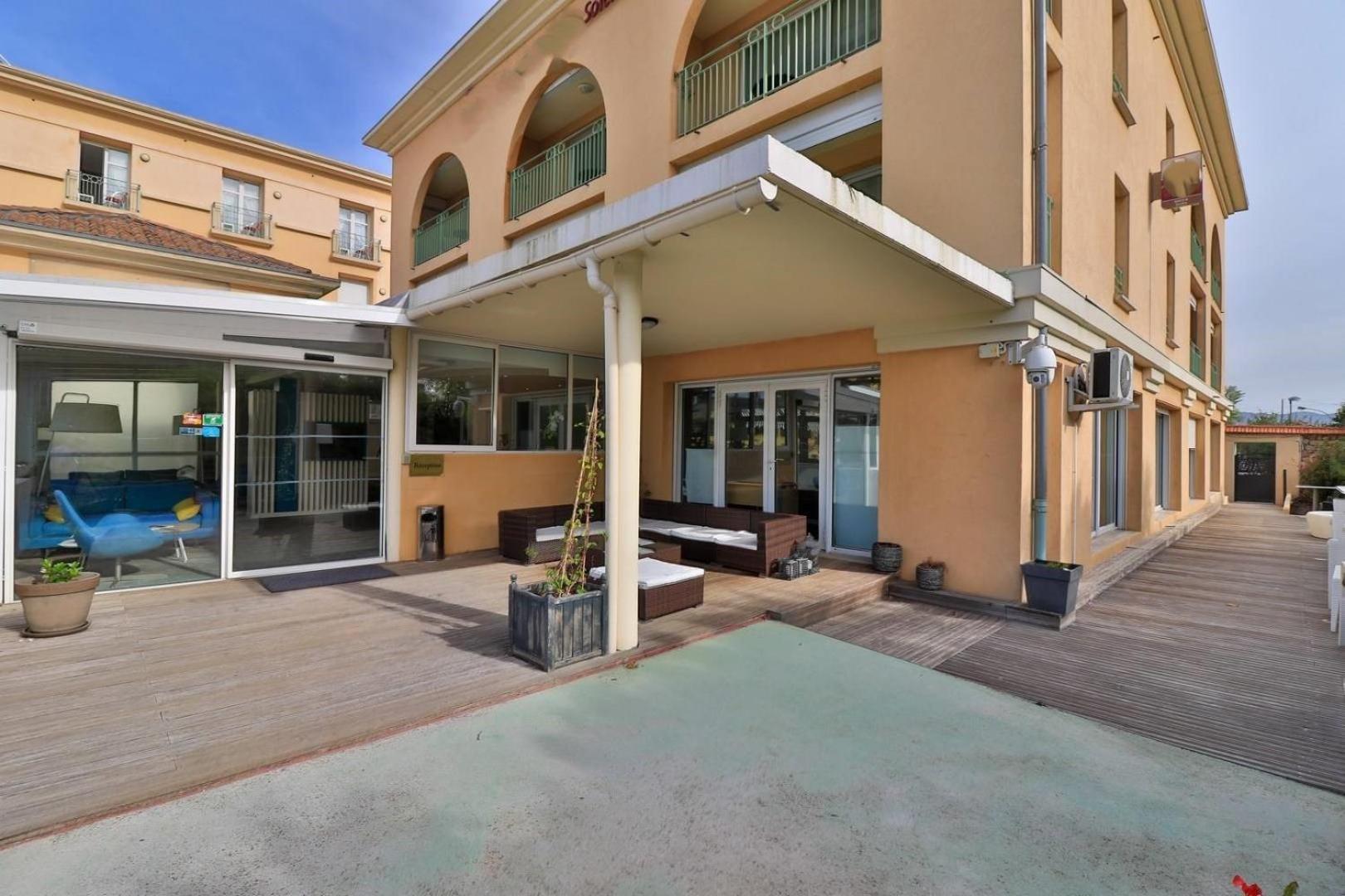 Hotel Sanary, Soleil Et Jardin - Renovation Hiver 2024-25 Buitenkant foto