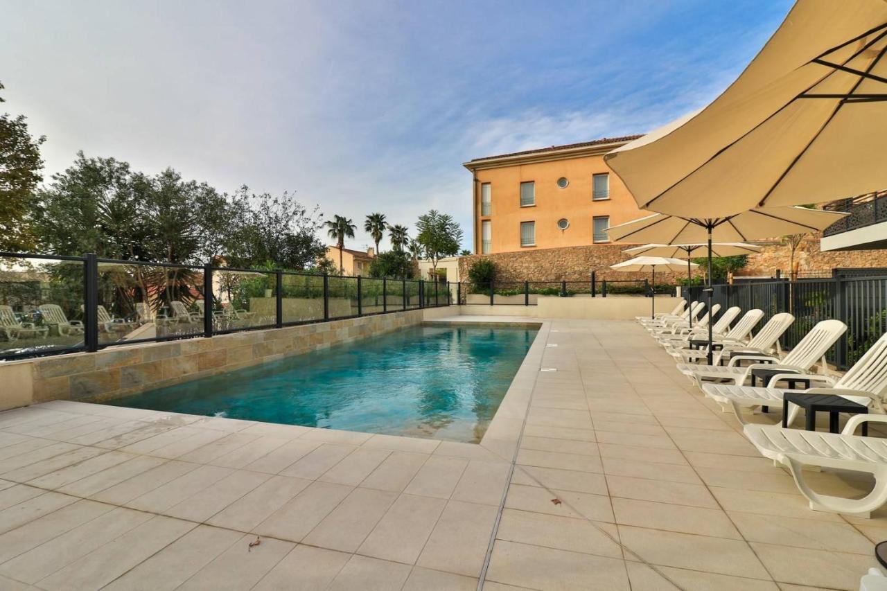 Hotel Sanary, Soleil Et Jardin - Renovation Hiver 2024-25 Buitenkant foto